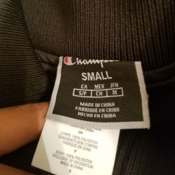 Champion black zip up sweater - Picture 2 of 4